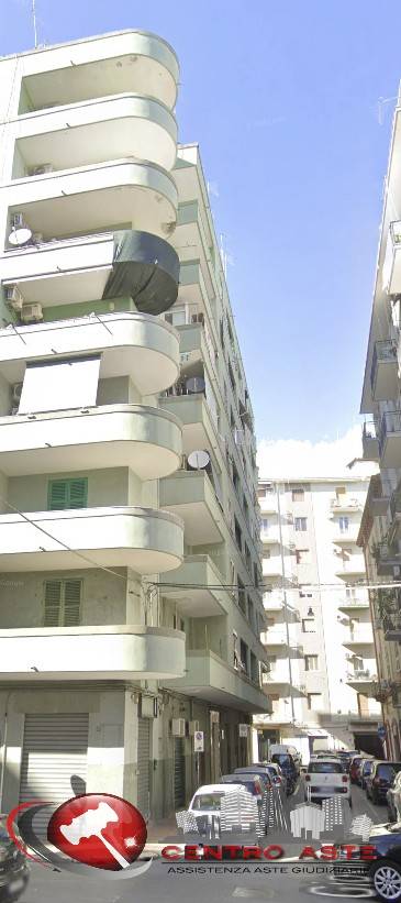 4 bedrooms Apartment in Taranto, Italy No. 342383