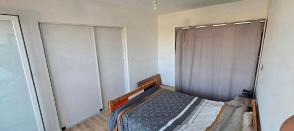 1 bedroom Apartment in Le Petit-Quevilly, France No. 305630 3