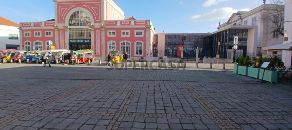 425m² Building in Lisbon, Portugal No. 159988 2