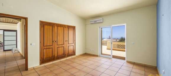 2 Schlafzimmer Villa in Faro, Portugal, Nr. 98410 11