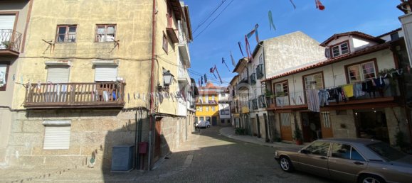 4 bedrooms Building in Guimaraes, Portugal No. 83457 4