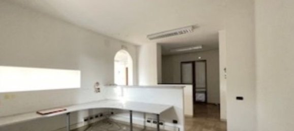 5-Zimmer Wohnung in Vimercate, Italy, Nr. 72843 4