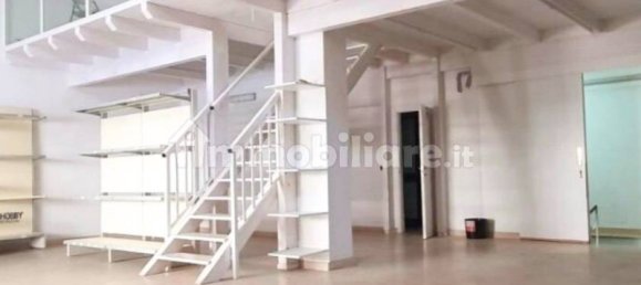 1 room Commercial property in Altamura, Italy No. 271174 2