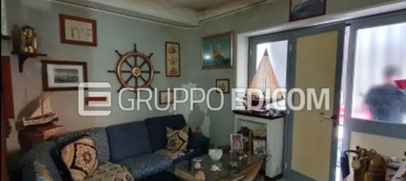3 rooms Apartment in Carrara, Italy No. 261566 3