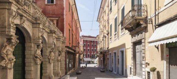 3 rooms Apartment in Carrara, Italy No. 261566 13