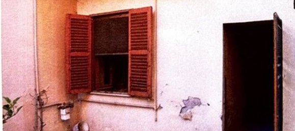 5 bedrooms Apartment in Latina, Italy No. 318142 2