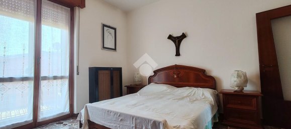 4 rooms Villa in Pieve Emanuele, Italy No. 5170 18