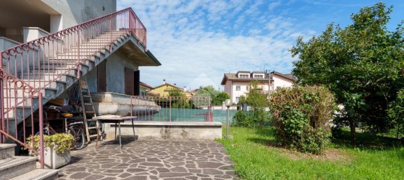 4 bedrooms Villa in Treviglio, Italy No. 298350 25