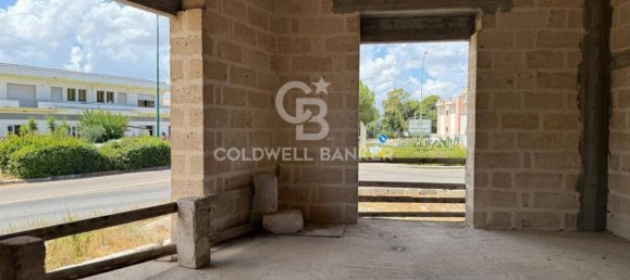 4 bedrooms House in Martano, Italy No. 268473 5