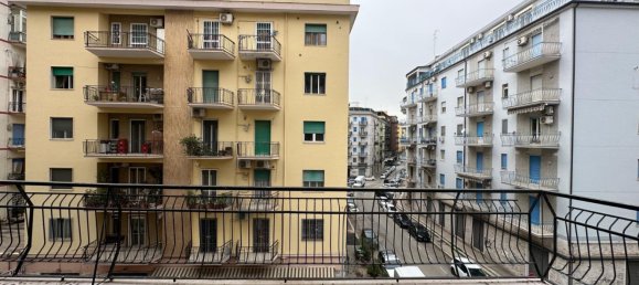 Apartamento de 4 habitaciónes en Foggia, Italy No. 26126 12