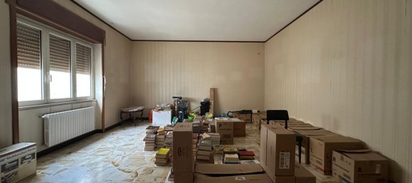 Apartamento de 4 habitaciónes en Foggia, Italy No. 26126 4