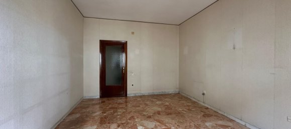 Apartamento de 4 habitaciónes en Foggia, Italy No. 26126 13