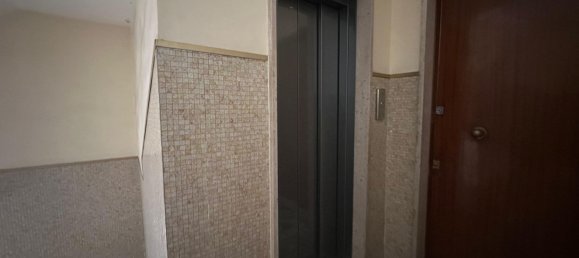 Apartamento de 4 habitaciónes en Foggia, Italy No. 26126 2