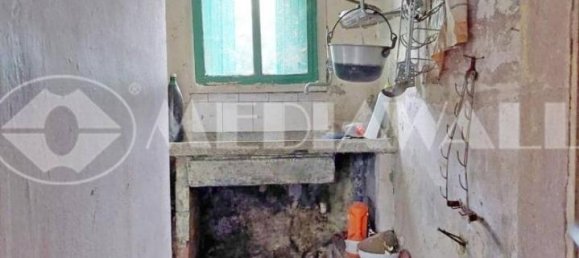 6 rooms House in Teglio Veneto, Italy No. 82910 12