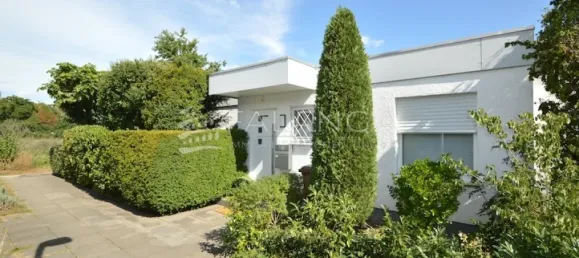 Bungalow de 4 dormitorios en Morfelden-Walldorf, Germany No. 291800 5