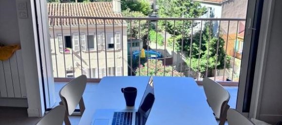 Apartamento de 2 dormitorios en Marseille, France No. 292069 9