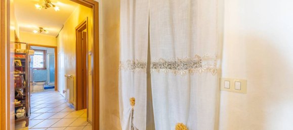 2 Schlafzimmer Wohnung in Rome, Italy, Nr. 318339 8