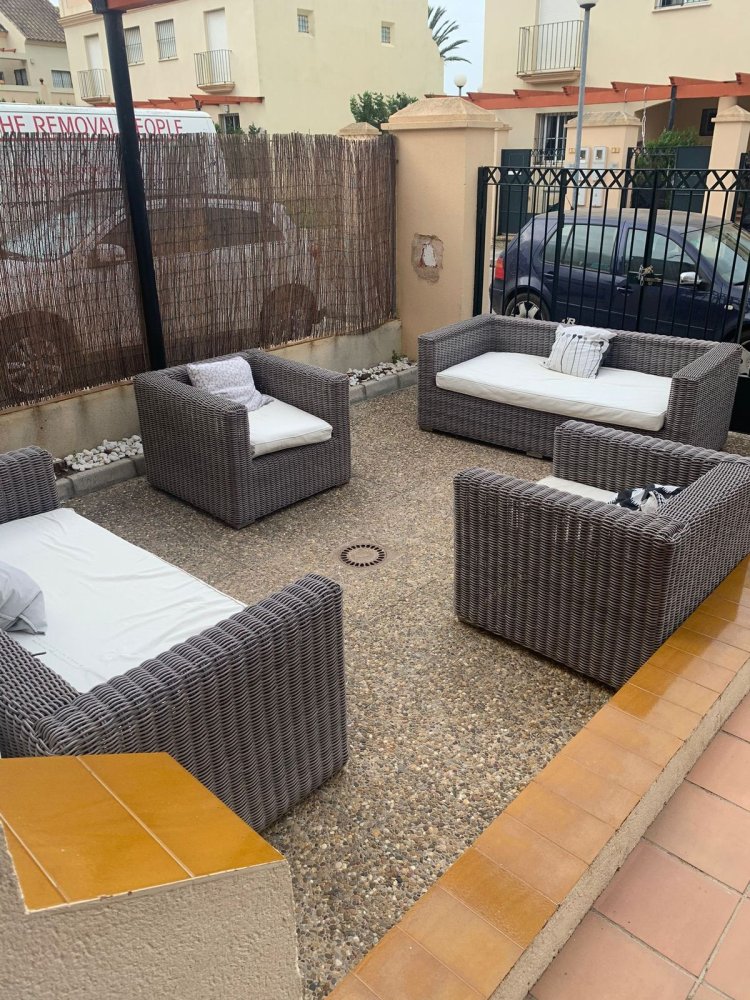 Adosado de 4 dormitorios en La Duquesa, Spain No. 139491