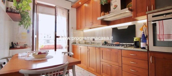 2 bedrooms Penthouse in Milan, Italy No. 290945 21