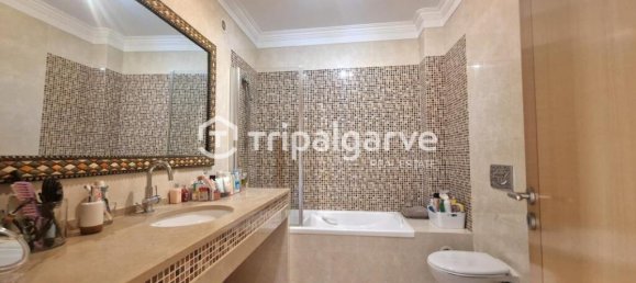 4 bedrooms Villa in Quarteira, Portugal No. 131464 26