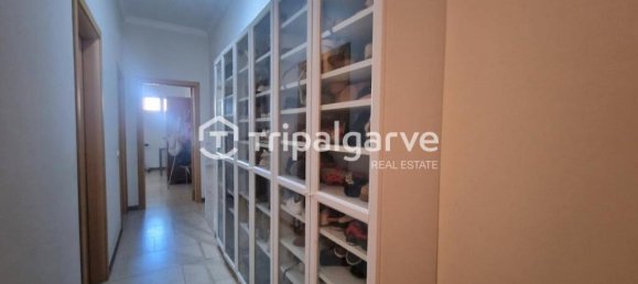 4 bedrooms Villa in Quarteira, Portugal No. 131464 18