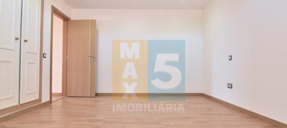 Дом с 7 спальнями в Лейрия, Португалия № 156515 42