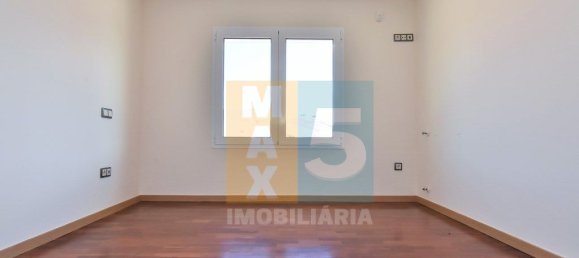 Дом с 7 спальнями в Лейрия, Португалия № 156515 48