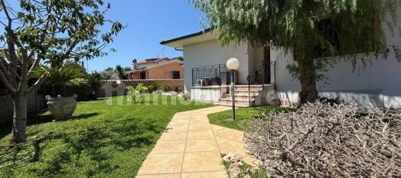 4 bedrooms Villa in Ardea, Italy No. 264279 10