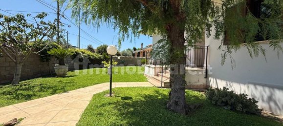 4 bedrooms Villa in Ardea, Italy No. 264279 6