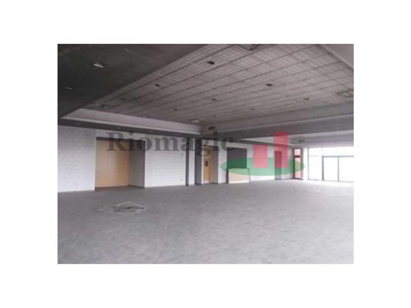  مستودع في Samora Correia, Portugal 1727متر مربع رقم 133680