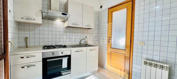 4-Zimmer Wohnung in Rome, Italy, Nr. 72586 11