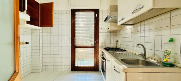 4-Zimmer Wohnung in Rome, Italy, Nr. 72586 9