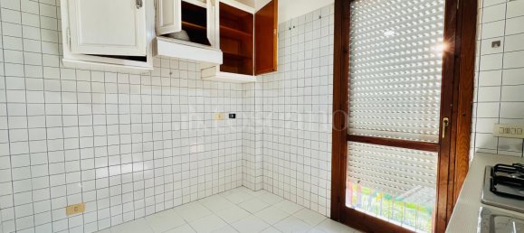 4-Zimmer Wohnung in Rome, Italy, Nr. 72586 12