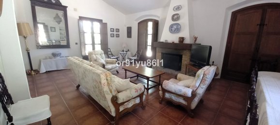 5 bedrooms Castles in Casares, Spain No. 185485 3