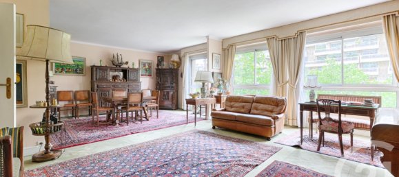 2 bedrooms Apartment in Paris, France No. 172889 2