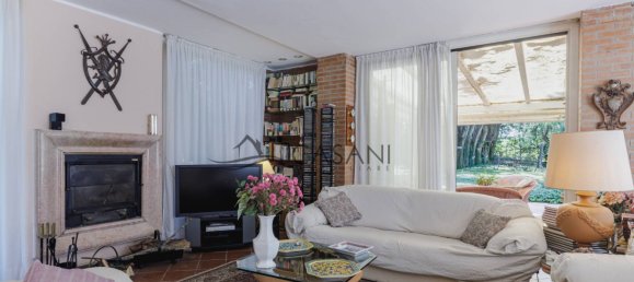 6 bedrooms Villa in Massarosa, Italy No. 345805 32