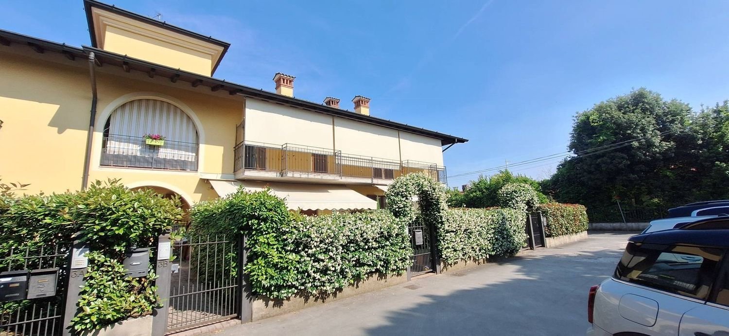 4 bedrooms Apartment in Roncadelle, Italy No. 391535