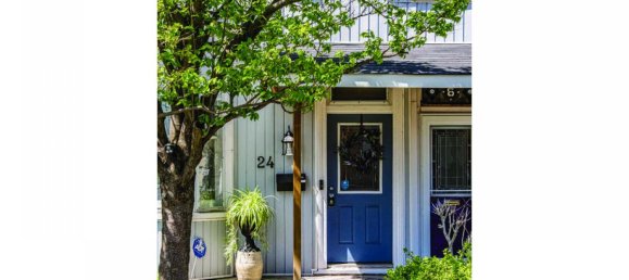 2 bedrooms House in Hamilton, Canada No. 762 2