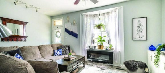 2 bedrooms House in Hamilton, Canada No. 762 5