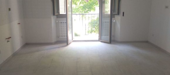 3 rooms Apartment in Guidonia Montecelio, Italy No. 177106 12