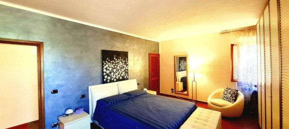 4 rooms House in Scandicci, Italy No. 265197 22