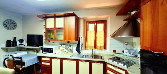 4 rooms House in Scandicci, Italy No. 265197 17