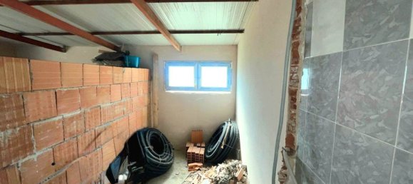 4 rooms House in Scandicci, Italy No. 265197 42