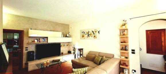 4 rooms House in Scandicci, Italy No. 265197 10