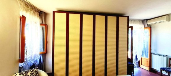 4 rooms House in Scandicci, Italy No. 265197 27