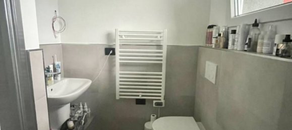 Villa T3 em Oltrona di San Mamette, Italy N.º 84683 21