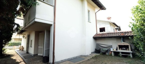 4-salle Villa à Verano Brianza, Italy No. 85902 4