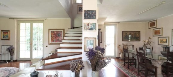 4-salle Villa à Verano Brianza, Italy No. 85902 11