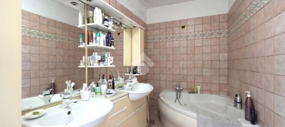 4-salle Villa à Verano Brianza, Italy No. 85902 28