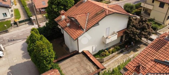 4-salle Villa à Verano Brianza, Italy No. 85902 7